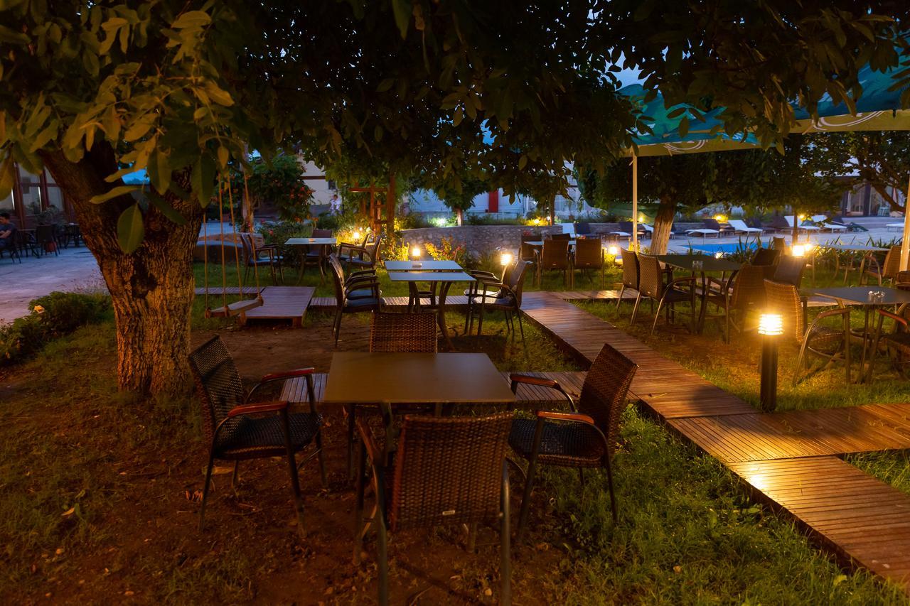 Casa Danielescu Hotel Targu Jiu Luaran gambar
