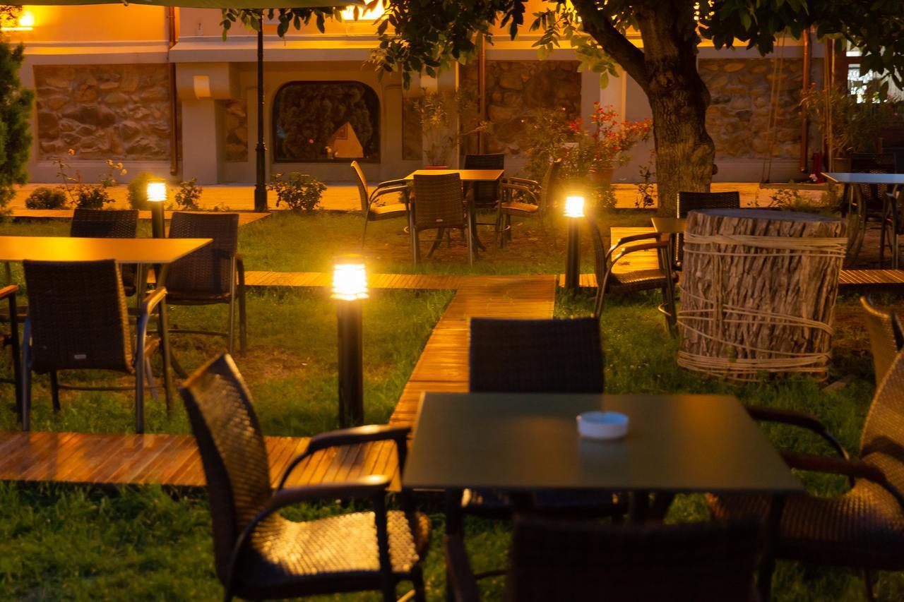 Casa Danielescu Hotel Targu Jiu Luaran gambar