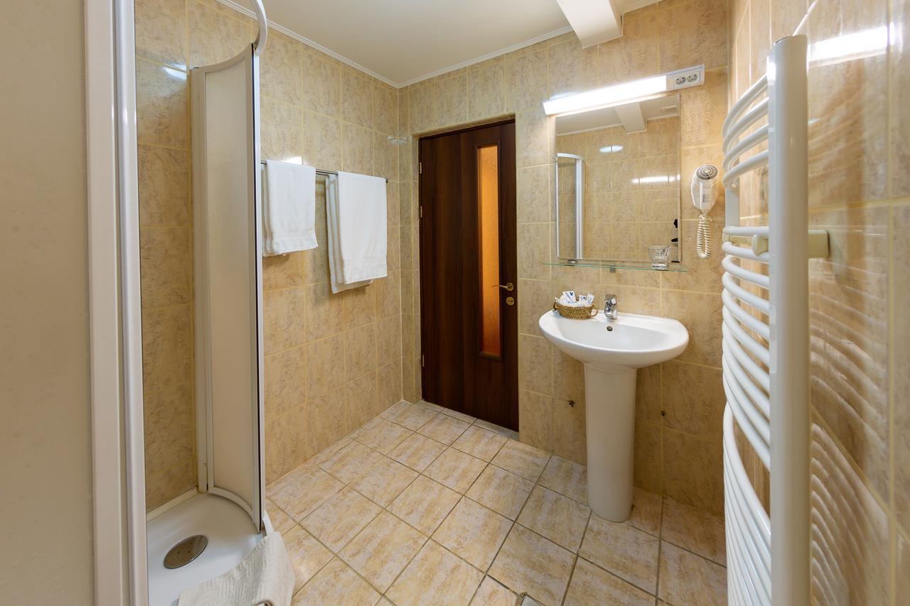 Casa Danielescu Hotel Targu Jiu Luaran gambar