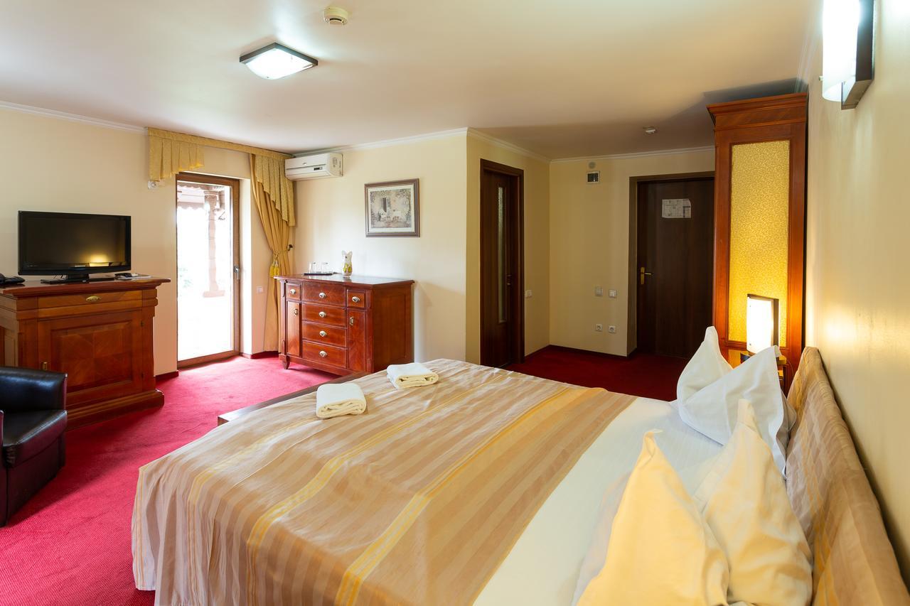 Casa Danielescu Hotel Targu Jiu Luaran gambar